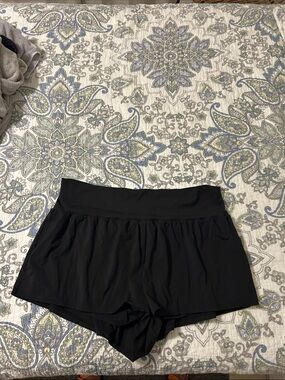 HALARA Black Athletic Skort-Style Shorts